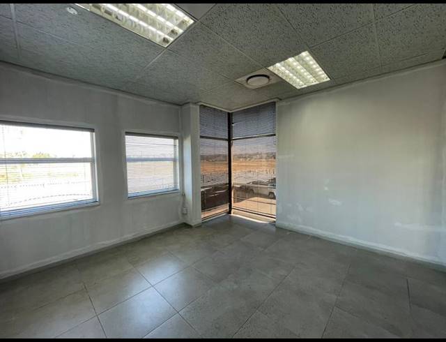 BUSINESS PROPERTY TO RENT IN MIDSTREAM ESTATE